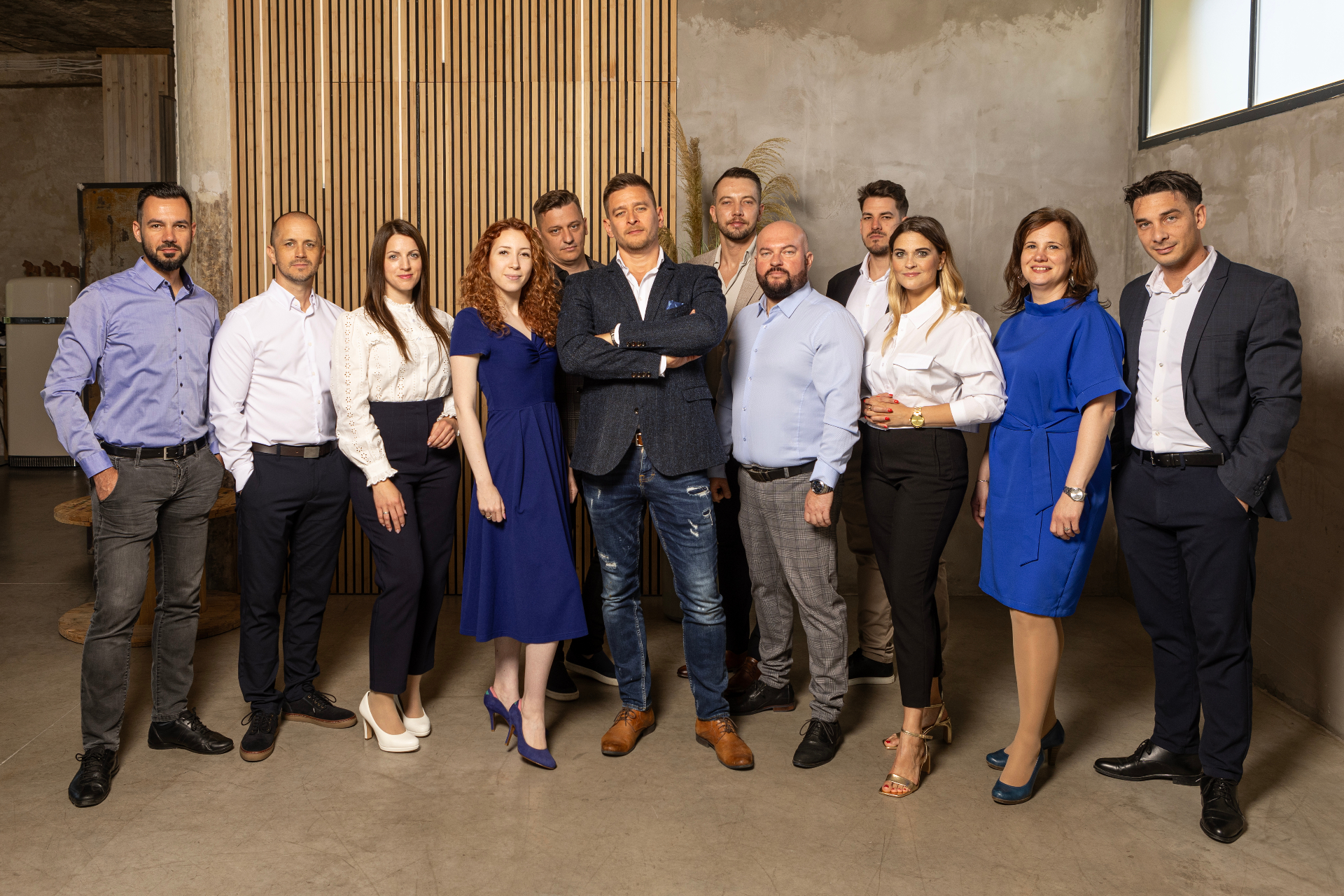 Az Ypsilon Home csapata – ingatlan tanácsadók, hitelszakértők és ügyvédi partnerek